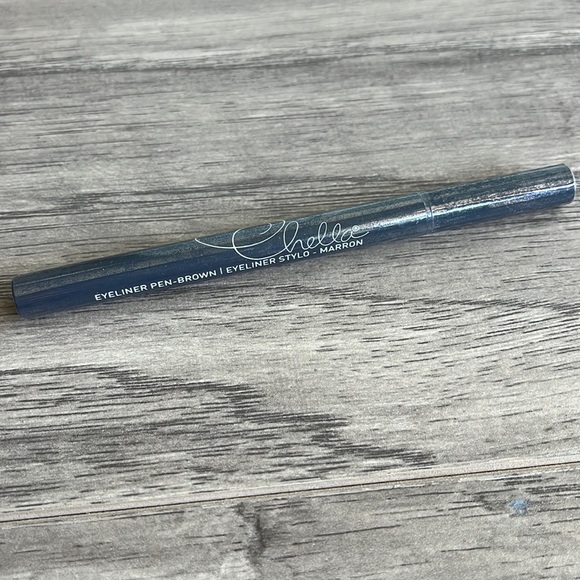 Brown Eyeliner Pen - Picture 2 of 2